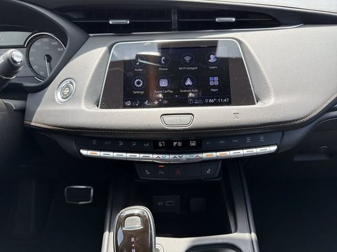 Used 2020 Cadillac XT4 Sport w/ Cold Weather Package FWD image 19