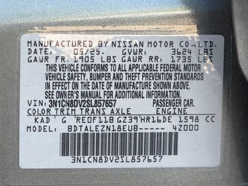 Used 2025 Nissan Versa S w/ Trunk Package image 32