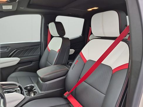 New 2026 GMC Canyon AT4X AWD/4WD image 35
