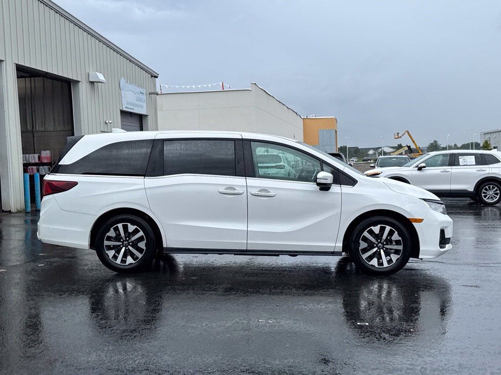 Certified 2026 Honda Odyssey EX-L image 8