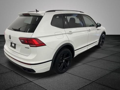 Used 2023 Volkswagen Tiguan SE R-Line image 7