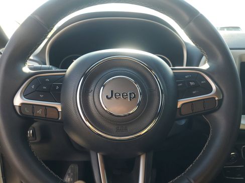 Used 2021 Jeep Compass Latitude FWD image 20