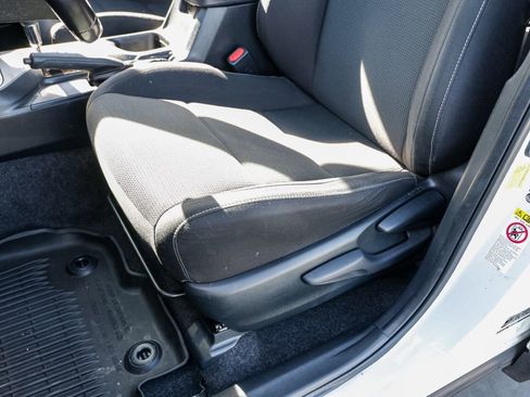 Used 2018 Toyota RAV4 XLE image 18