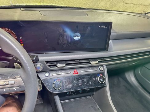 Used 2025 Hyundai Sonata SEL FWD image 12