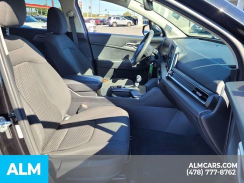 Used 2024 Kia Sportage LX image 15