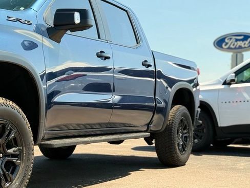 Used 2022 Chevrolet Silverado 1500 ZR2 w/ Technology Package AWD/4WD image 48