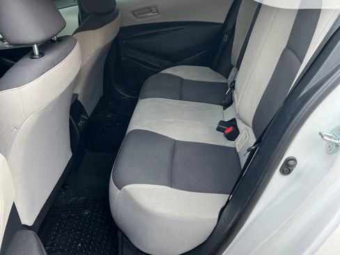 Used 2024 Toyota Corolla LE FWD image 32