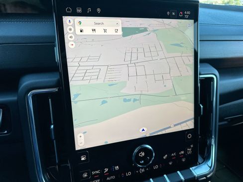 Used 2025 GMC Yukon Denali image 18