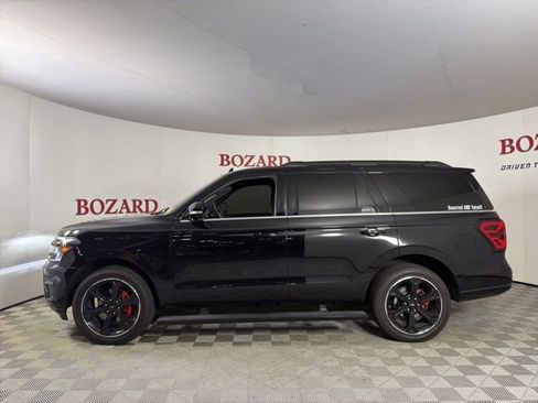 Used 2024 Ford Expedition Limited AWD/4WD image 5