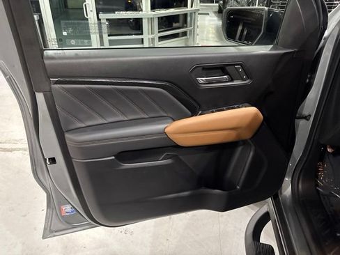 Used 2024 GMC Canyon AT4 w/ Technology Package AWD/4WD image 13