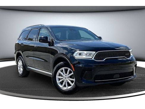 Used 2023 Dodge Durango SXT Launch Edition AWD/4WD image 2