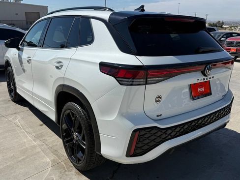 Certified 2025 Volkswagen Tiguan SE R-Line AWD/4WD image 7