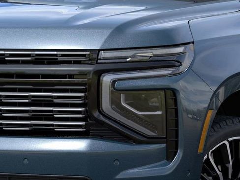 New 2026 Chevrolet Suburban High Country image 10
