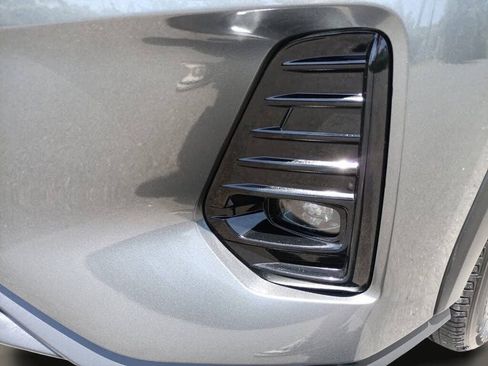 Used 2024 Nissan Kicks SR image 25