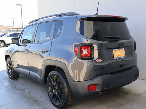 Used 2020 Jeep Renegade Altitude image 3