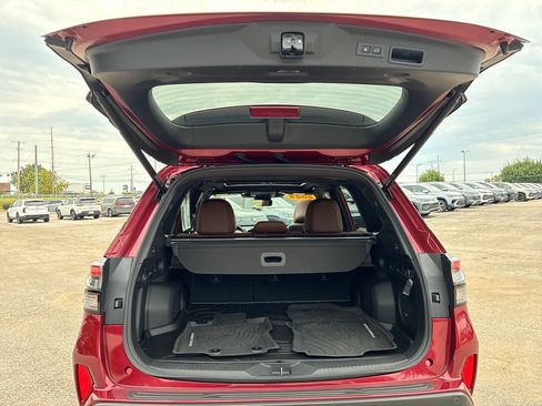 Used 2025 Subaru Forester Touring AWD/4WD image 20