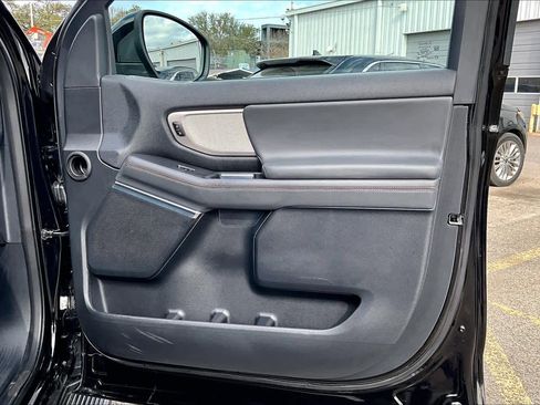 Used 2025 Ford Expedition Active image 27