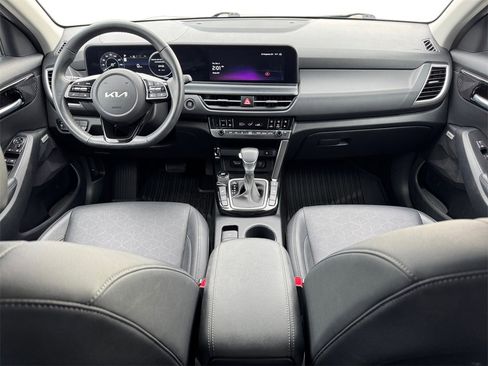 Used 2024 Kia Seltos SX image 10