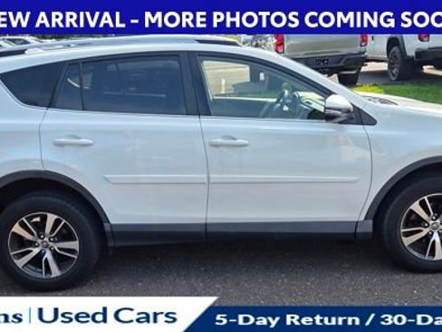 Used 2018 Toyota RAV4 XLE AWD/4WD image 13