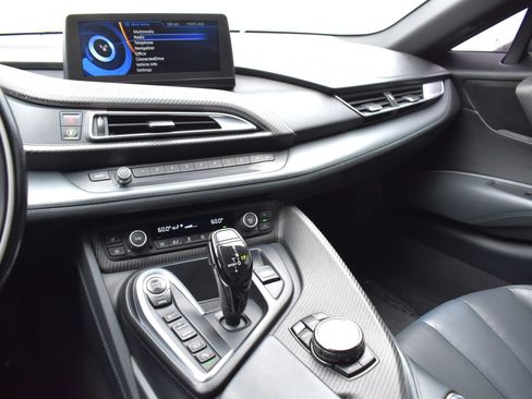 Used 2017 BMW i8 AWD/4WD image 34