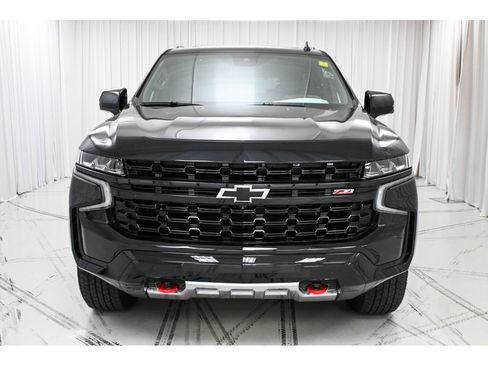 Used 2024 Chevrolet Tahoe Z71 w/ Z71 Off-Road Package AWD/4WD image 3