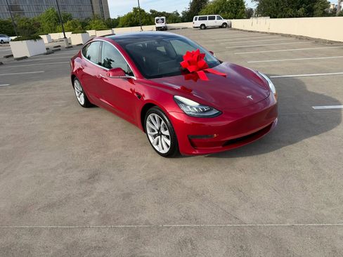 Used 2020 Tesla Model 3 Standard Range Plus RWD image 3