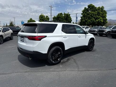 Used 2023 Chevrolet Traverse LT w/ Midnight/Sport Edition AWD/4WD image 7