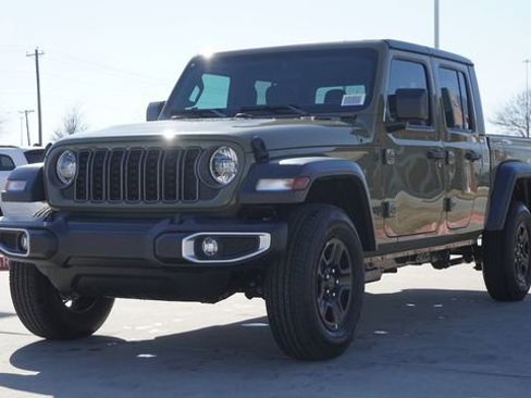 New 2026 Jeep Gladiator Sport image 3