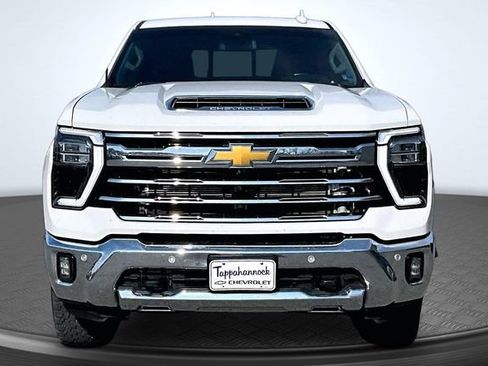 Used 2024 Chevrolet Silverado 2500 LTZ w/ LTZ Plus Package image 2