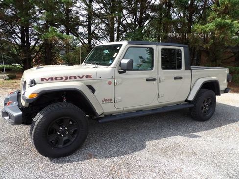 Used 2020 Jeep Gladiator Mojave AWD/4WD image 1