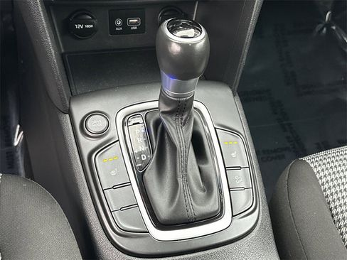 Used 2018 Hyundai Kona SEL image 28