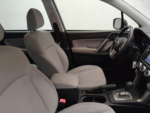 Used 2017 Subaru Forester 2.5i image 21
