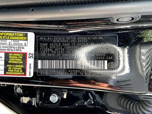 Used 2025 Toyota Camry XLE FWD image 16