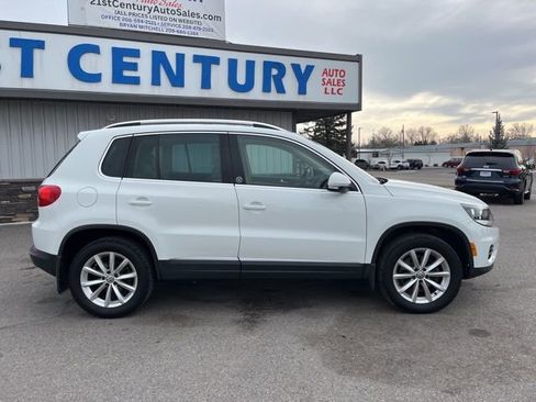 Used 2017 Volkswagen Tiguan Wolfsburg Edition image 17