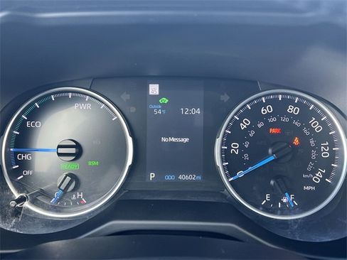 Used 2022 Toyota RAV4 XLE Premium image 19