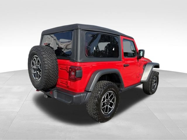 Used 2025 Jeep Wrangler Rubicon w/ Convenience Group AWD/4WD image 17