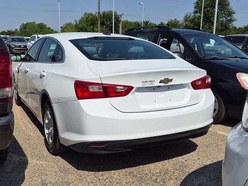 Used 2018 Chevrolet Malibu LS FWD image 3