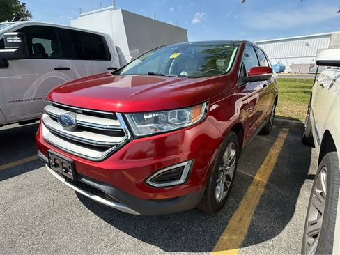 Used 2015 Ford Edge Titanium w/ Equipment Group 302A FWD image 4