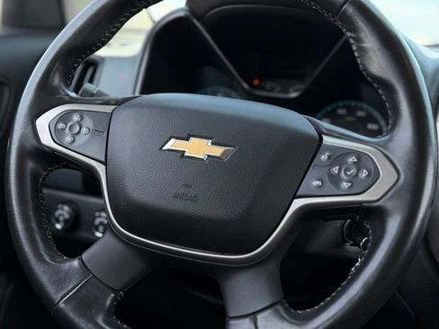 Used 2018 Chevrolet Colorado Z71 AWD/4WD image 7
