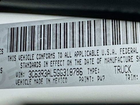 Used 2016 RAM 3500 Tradesman w/ Chrome Appearance Group image 17