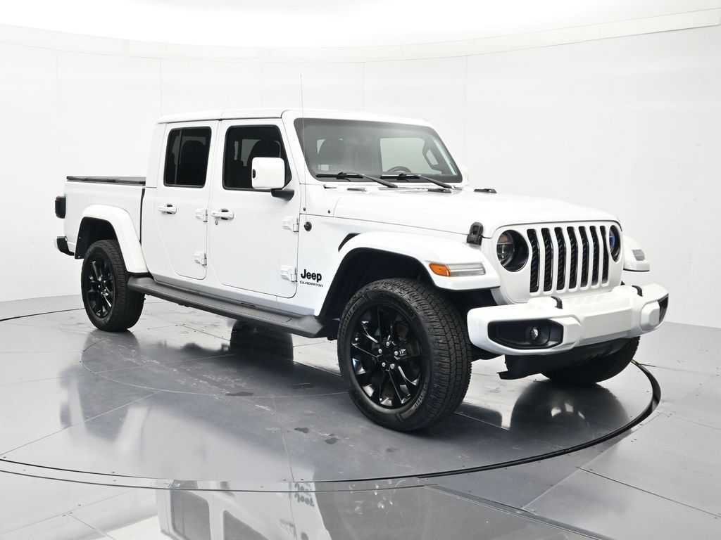 Used 2021 Jeep Gladiator Overland AWD/4WD image 3