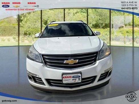 Used 2017 Chevrolet Traverse Premier FWD image 2