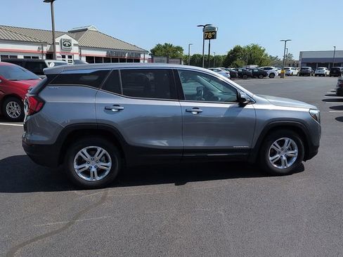 Used 2020 GMC Terrain SLE FWD image 8