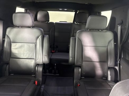 Used 2022 Chevrolet Tahoe Z71 w/ Luxury Package image 27