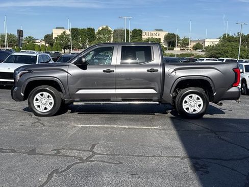Used 2023 Toyota Tundra SR AWD/4WD image 11
