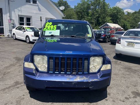 Used 2009 Jeep Liberty Sport AWD/4WD image 4