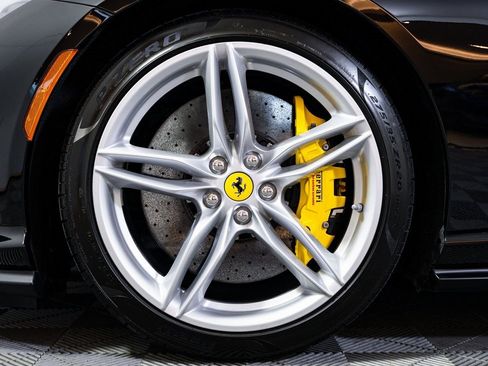 Certified 2019 Ferrari 812 Superfast image 5