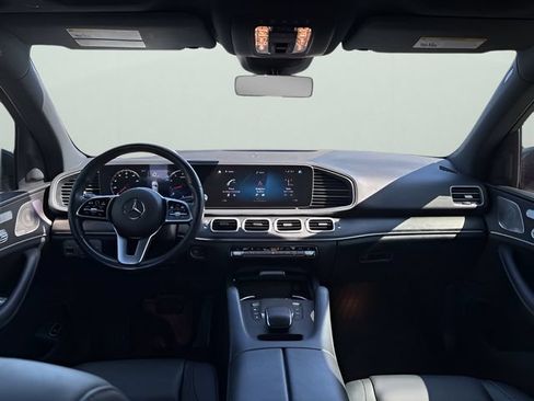 Used 2023 Mercedes-Benz GLE 350 w/ Premium Package image 9