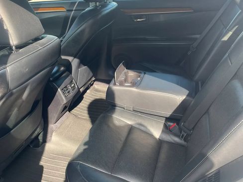 Used 2013 Lexus ES 300h w/ Luxury Pkg FWD image 47