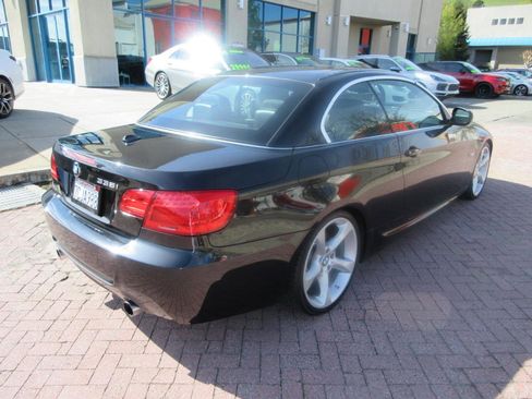 Used 2013 BMW 335i Convertible image 49